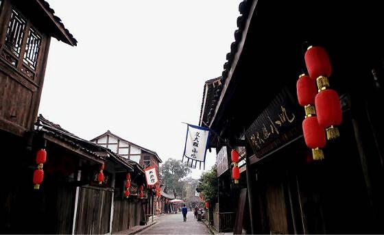 12连板未果 深中华A炒作“熄火”